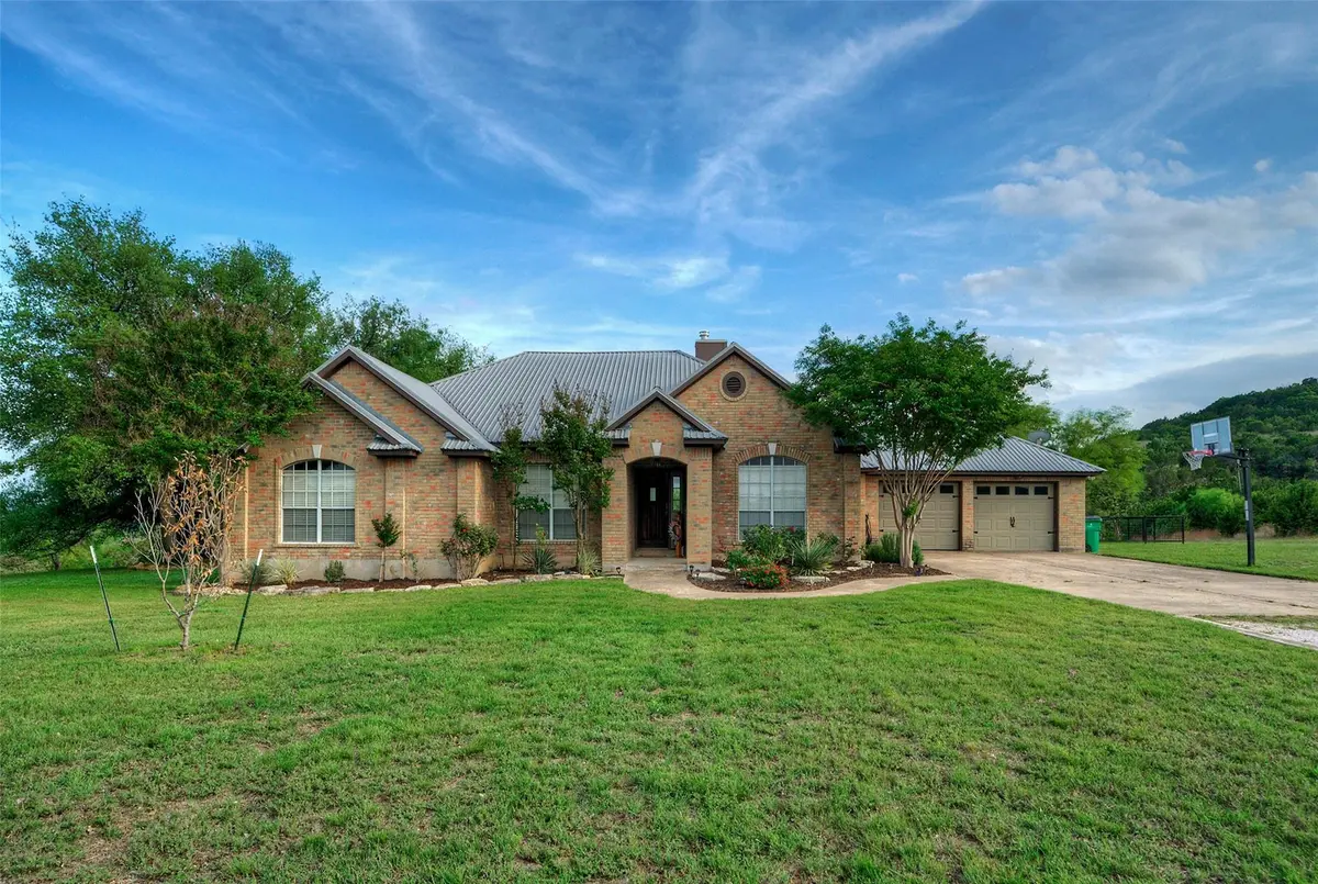 511 Chaneys XING, Bertram, TX 78605