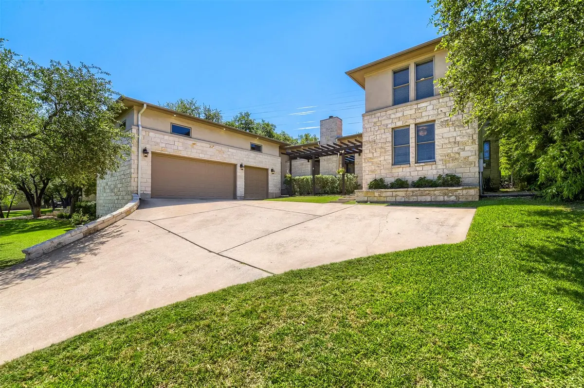 220 Clubhouse DR, Lakeway, TX 78734