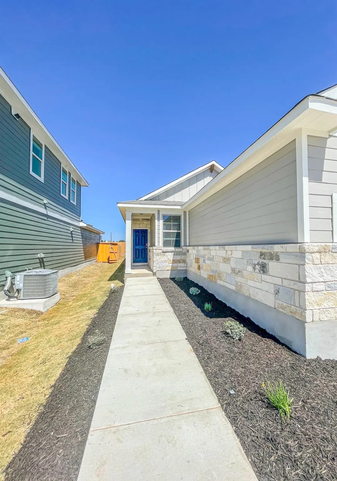 465 Unforgiven LN, Jarrell, TX 76537