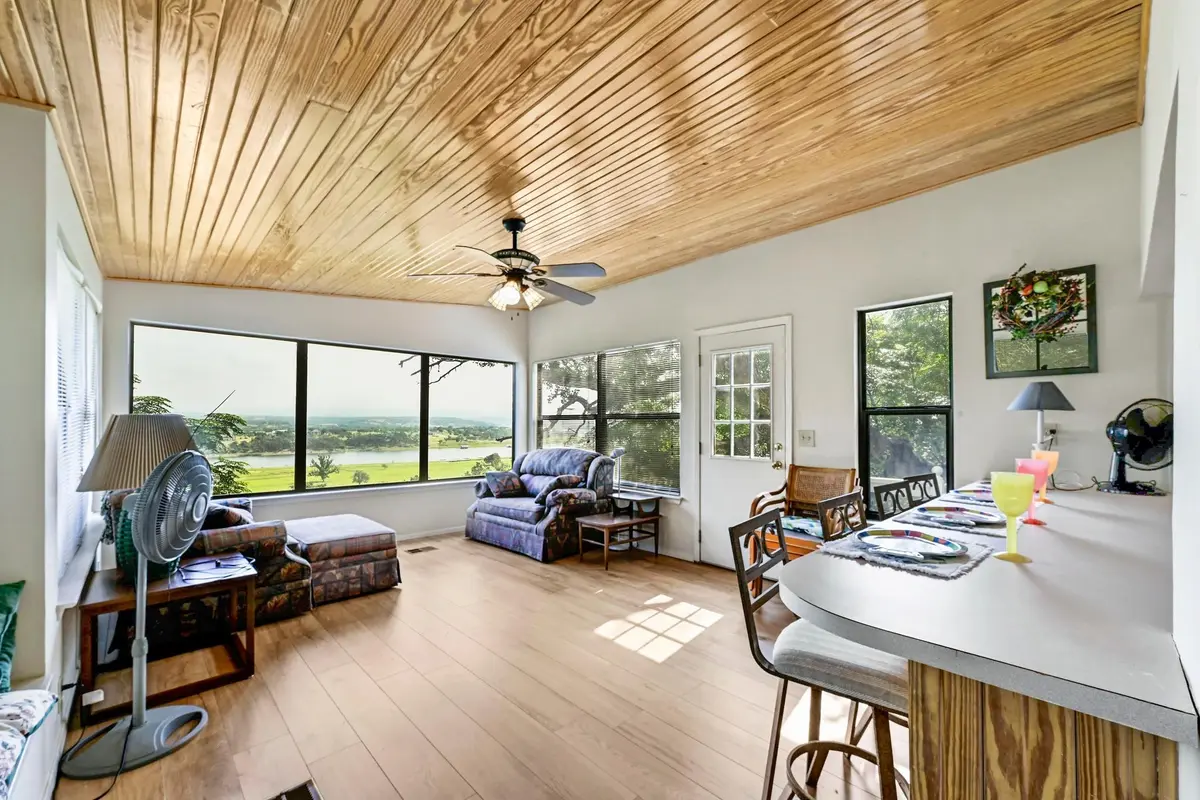 234 Terrace DR, Spicewood, TX 78669