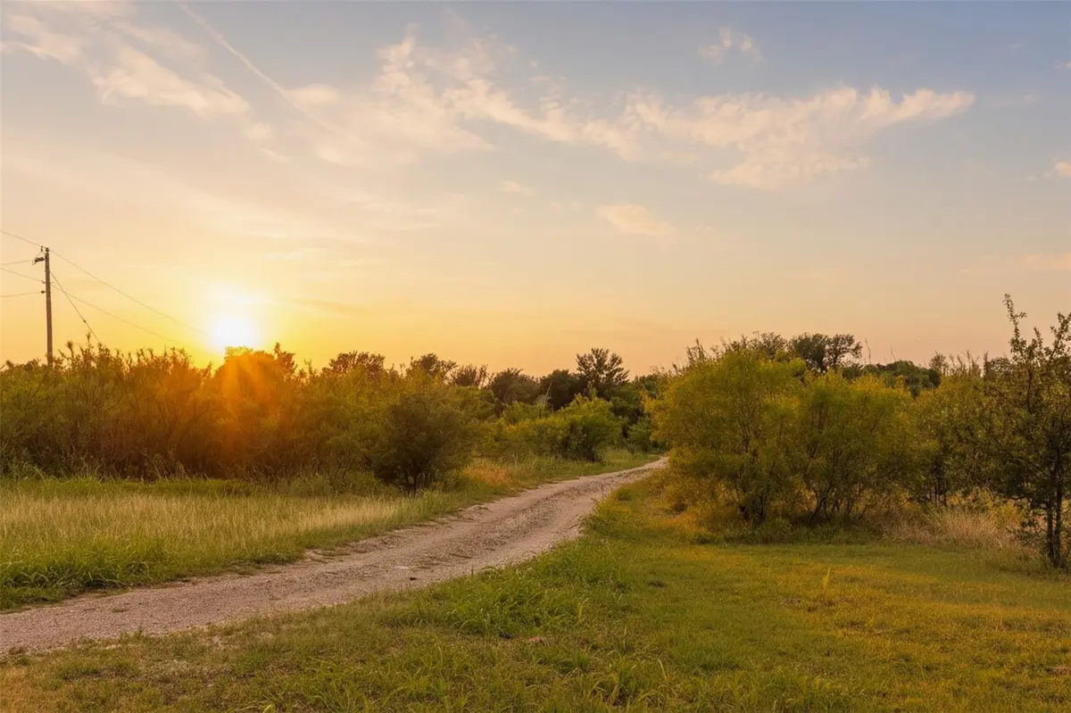21814 Hogeye RD, Manor, TX 78653