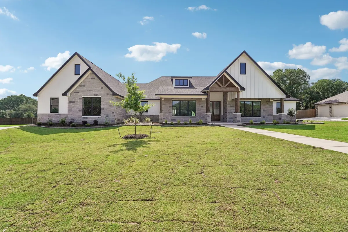 1284 Ambrose DR, Salado, TX 76571