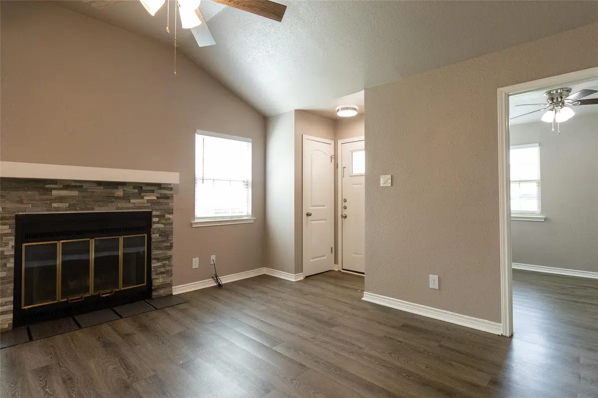 1003 Hyridge ST, Round Rock, TX 78664