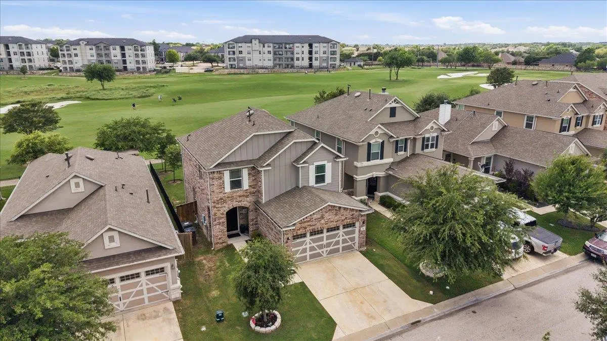 154 Danish Drive DR, Hutto, TX 78634