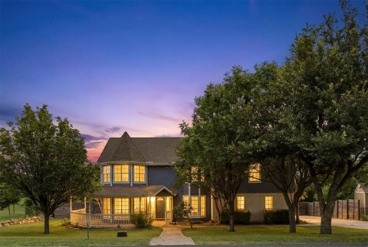 115 Clarks Grove LN, Hutto, TX 78634