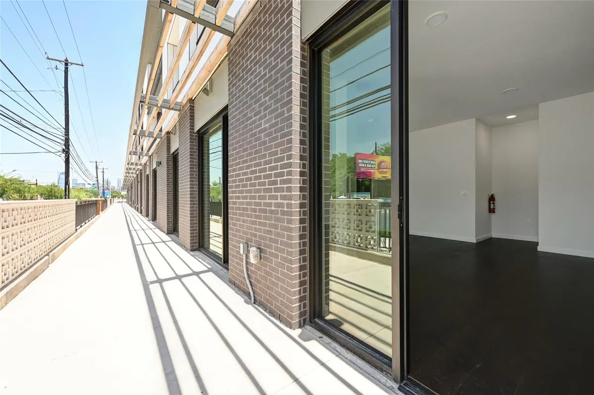 2209 S 1st ST #107, Austin, TX 78704