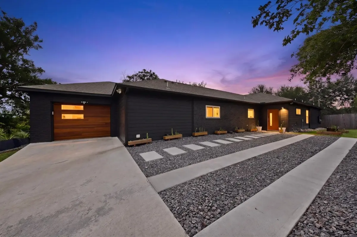 3305 Hycreek DR, Austin, TX 78723