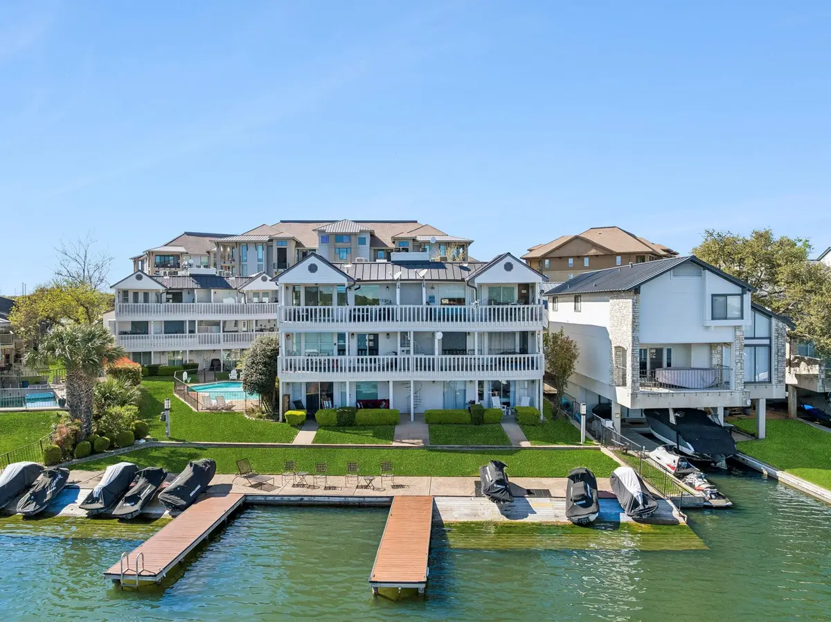 101 Island DR, Horseshoe Bay, TX 78657