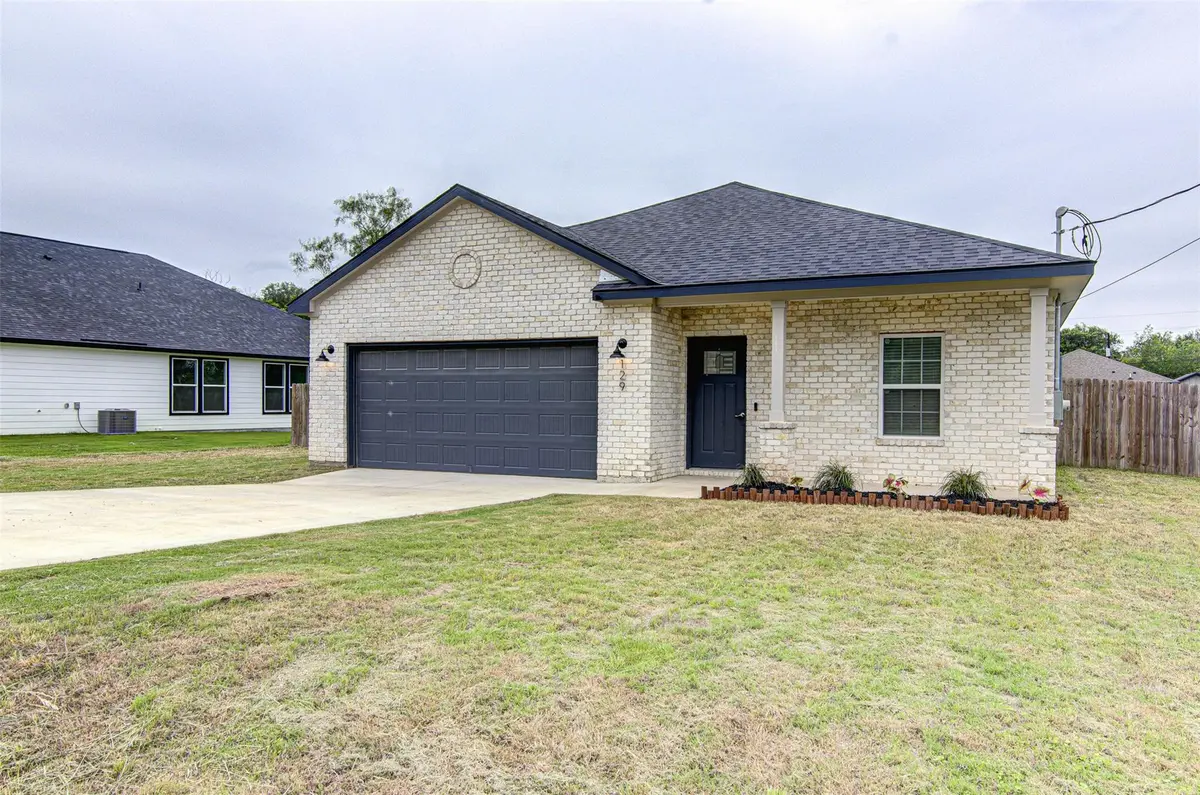 129 Kawainui LN, Bastrop, TX 78602