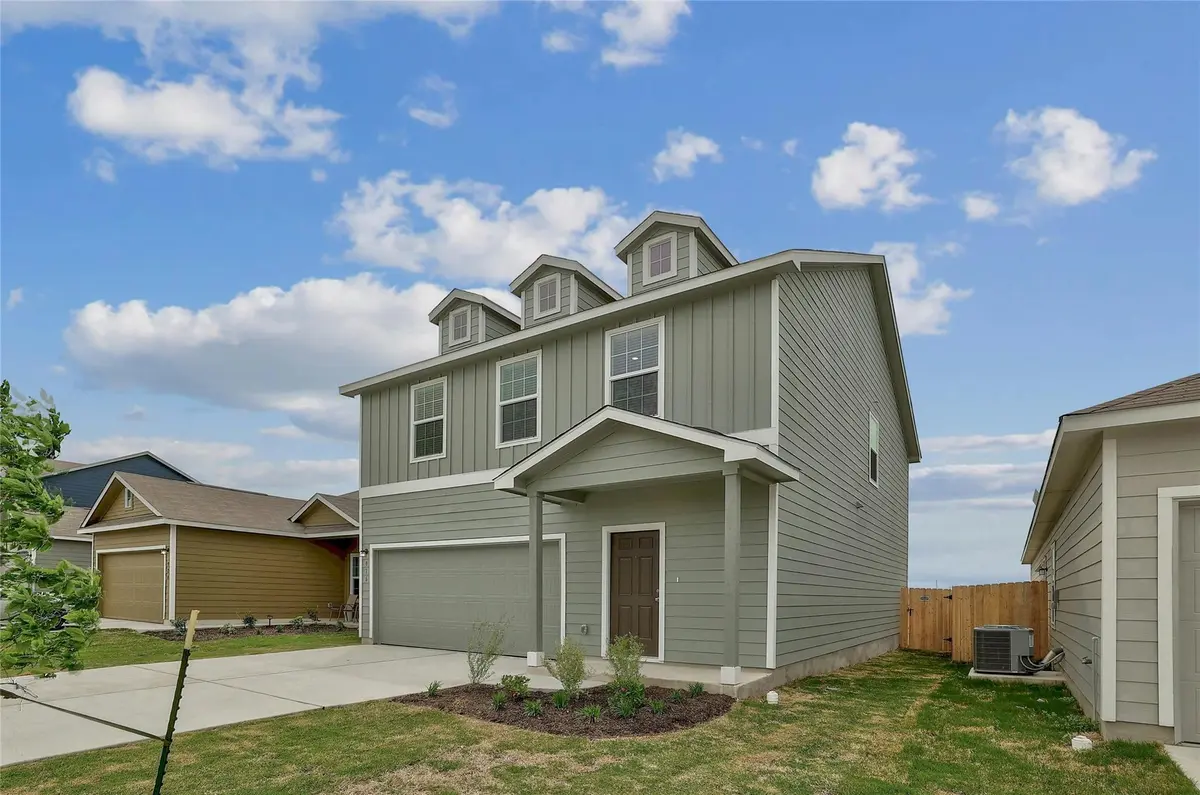 916 Rancho Del Cielo LOOP, Jarrell, TX 76537