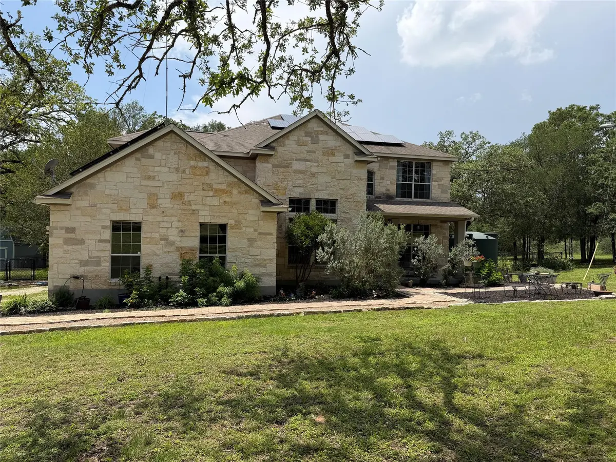 202 The Oaks BLVD, Elgin, TX 78621