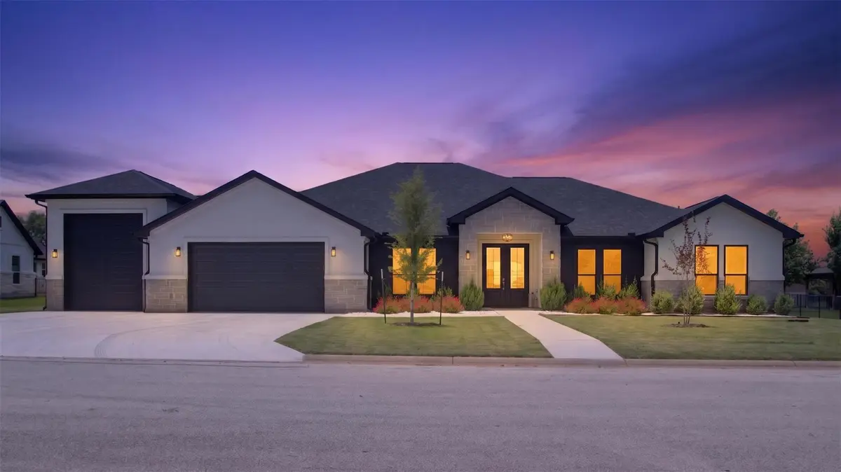 103 Still Meadow DR, Kingsland, TX 78639