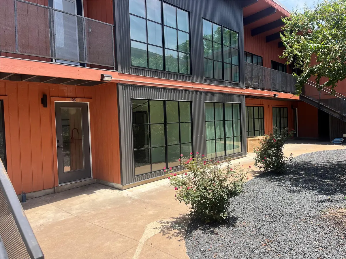 400 E 30th ST #106, Austin, TX 78705
