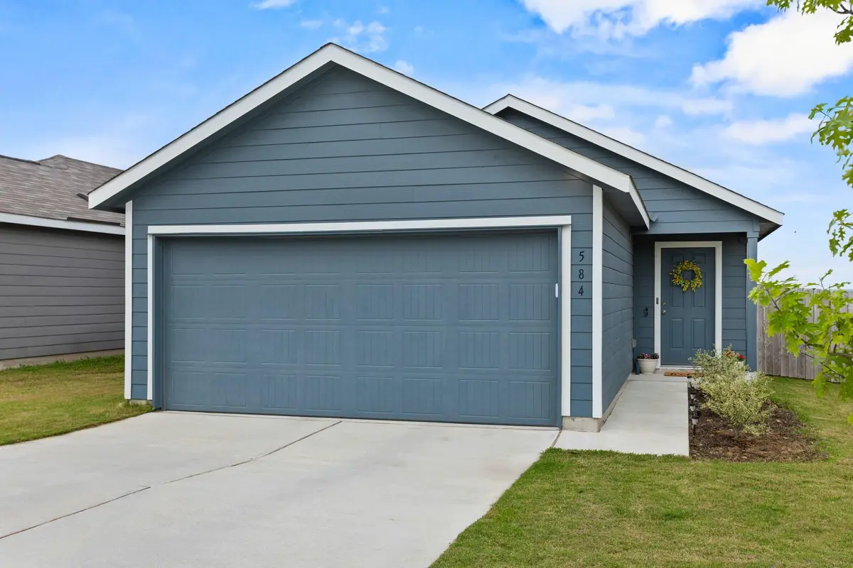 584 Commander Abbott DR, Jarrell, TX 76537