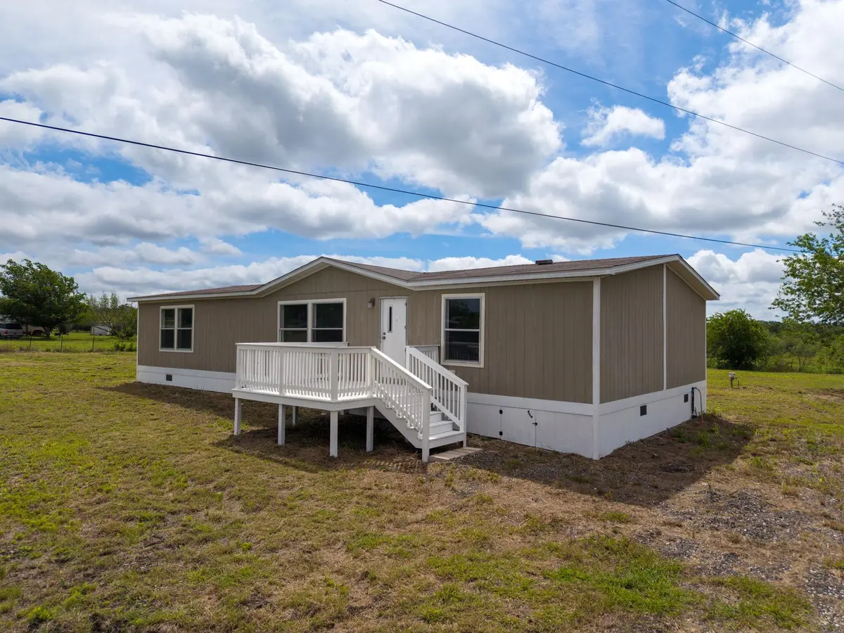 107 Appaloosa DR, Kyle, TX 78640