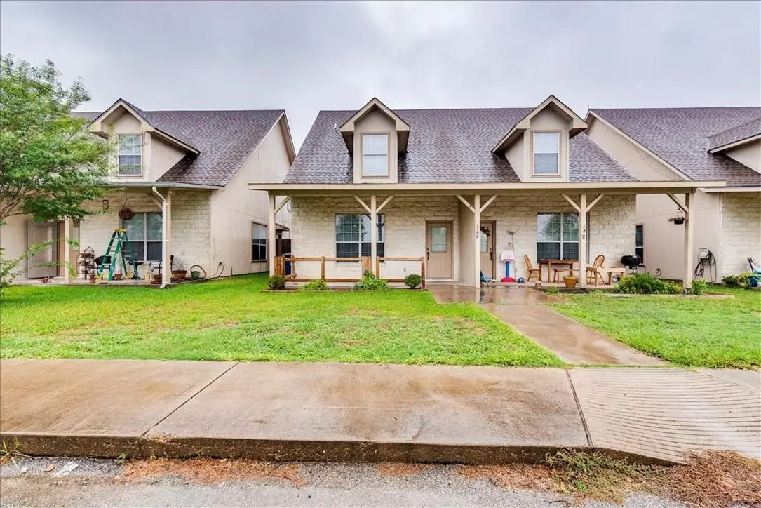 126 Sandstone DR #F, Jarrell, TX 76537