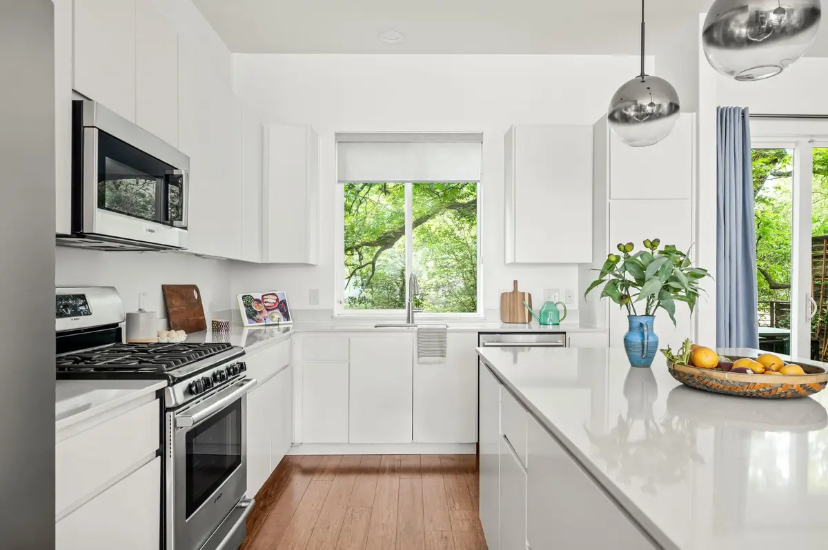 1801 E 2nd ST #9, Austin, TX 78702