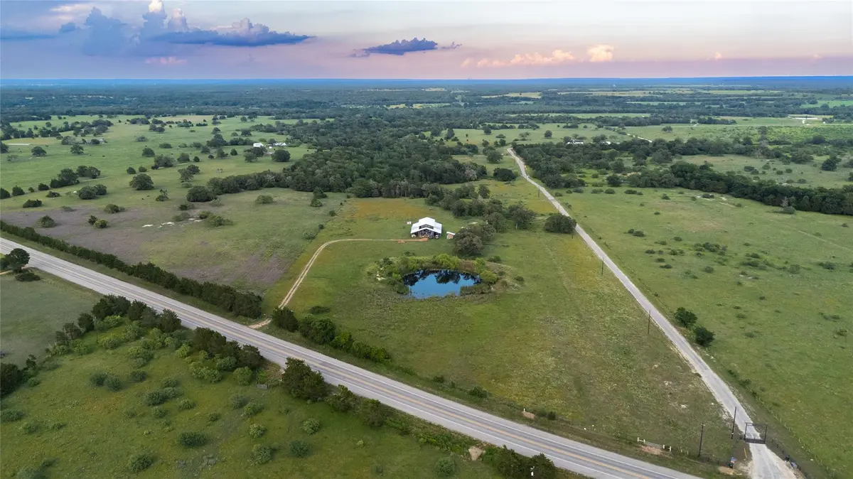 1395 S Highway 95 HWY, Smithville, TX 78957