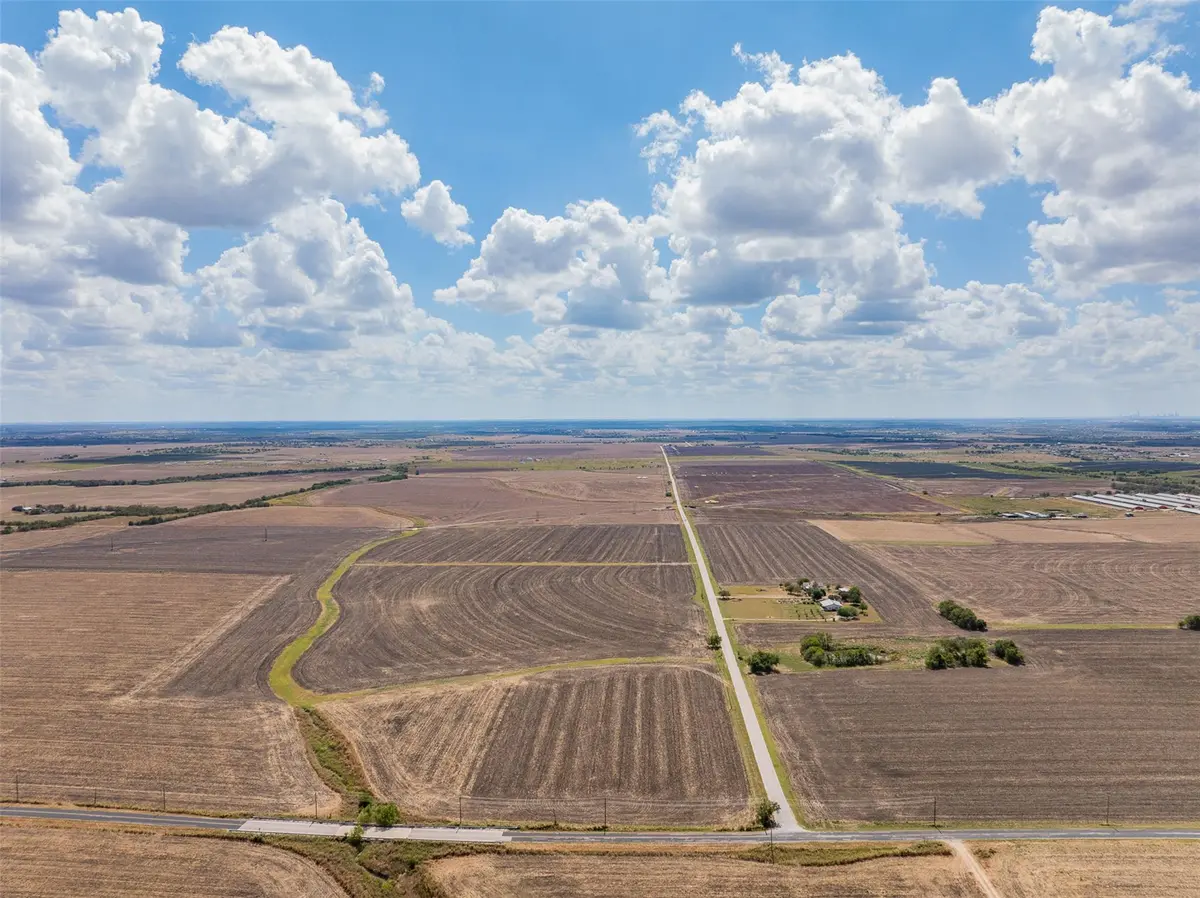 000 Wells LN, Manor, TX 78653