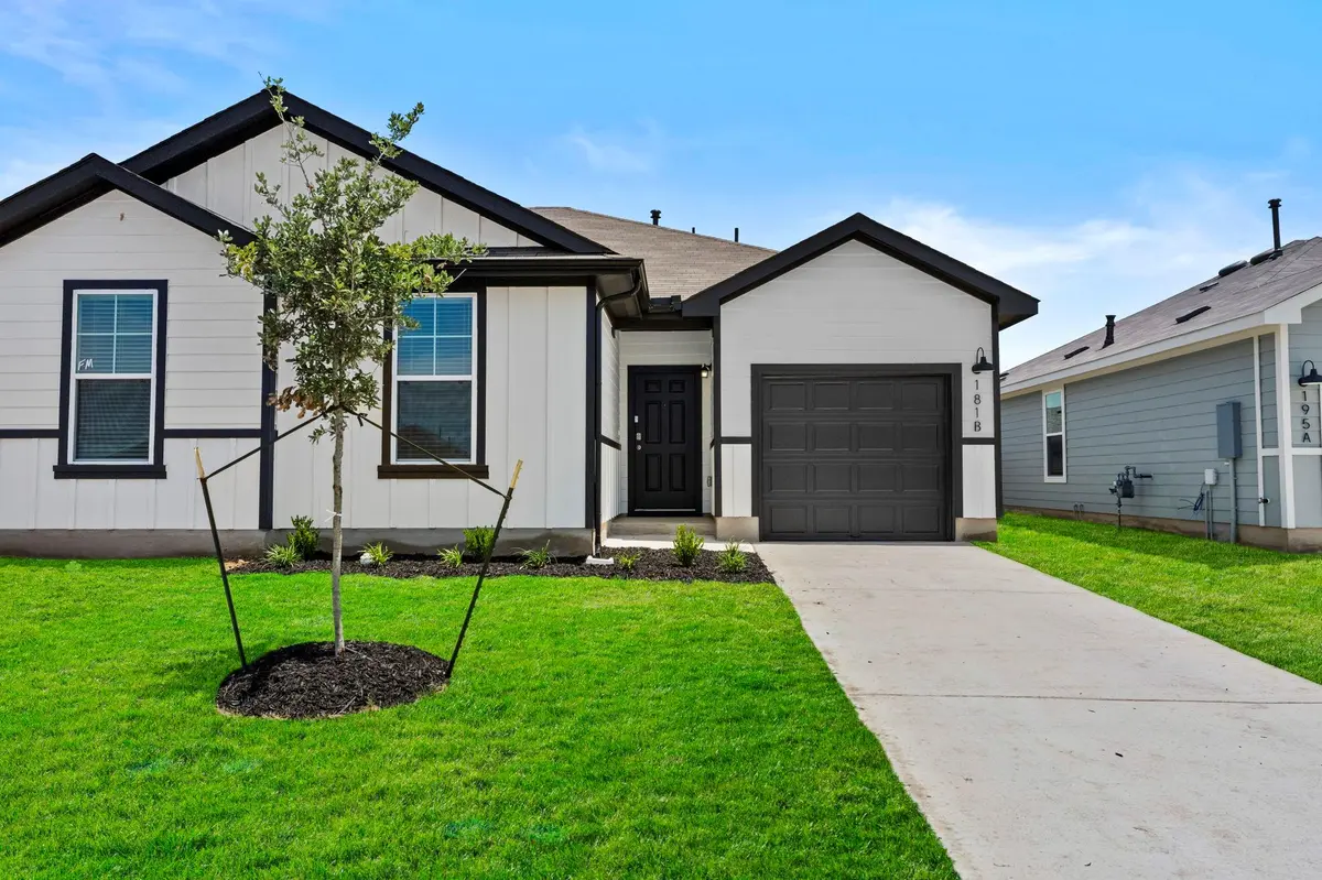 181 B HARRISON XING, Uhland, TX 78640