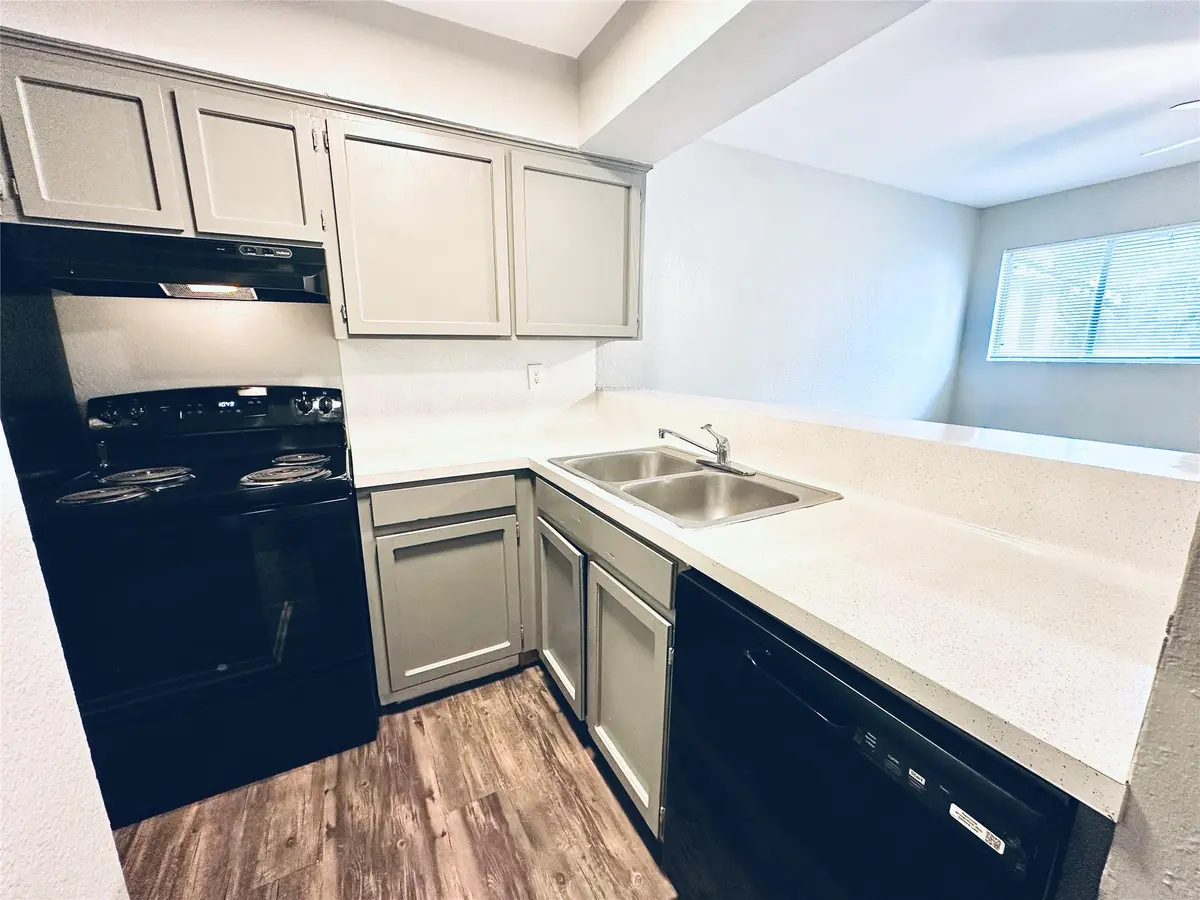 3702 S Second ST #117, Austin, TX 78704