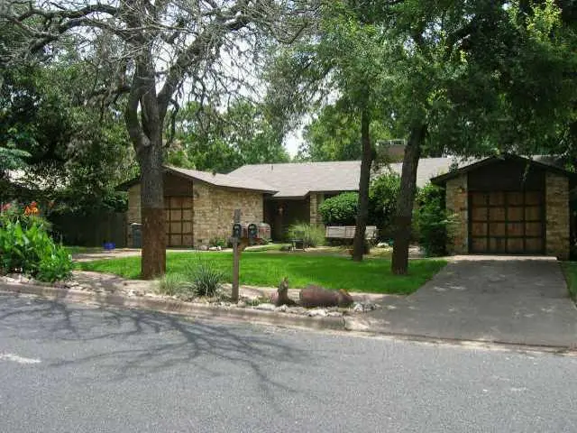 11713 Argonne Forest TRL #B, Austin, TX 78759