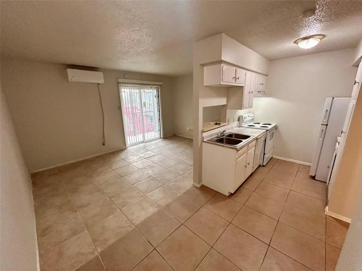 901 E 40th ST #304, Austin, TX 78751