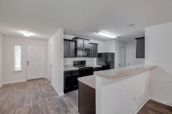 1436 Breanna LN, Kyle, TX 78640