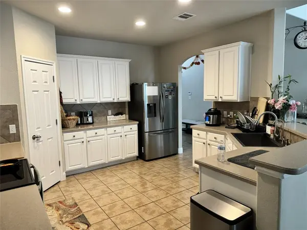 19605 Cheyenne Valley DR, Round Rock, TX 78664