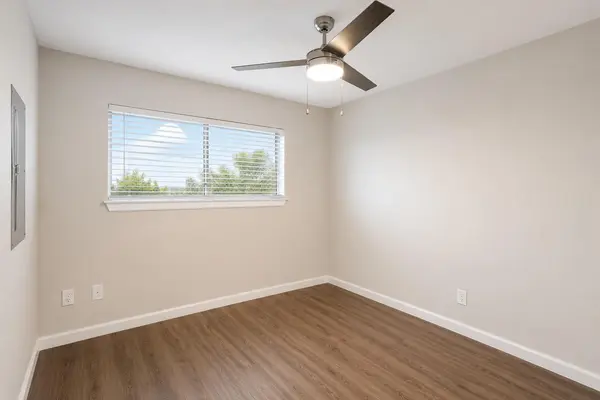 8214 N Interstate 35 SVRD SB HWY, Austin, TX 78753
