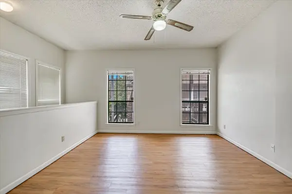 715 W 22nd 1/2 ST #208, Austin, TX 78705