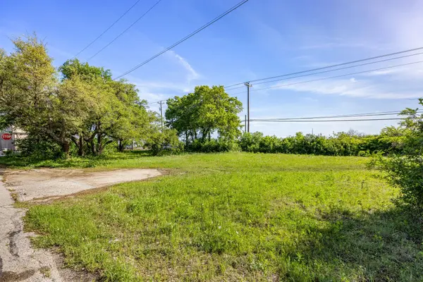 2704 Poplar LN, Cedar Park, TX 78613