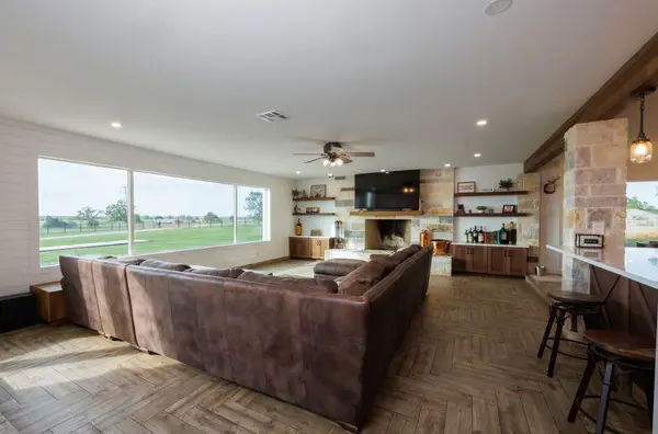 187 N Cedar Creek DR, Cedar Creek, TX 78612