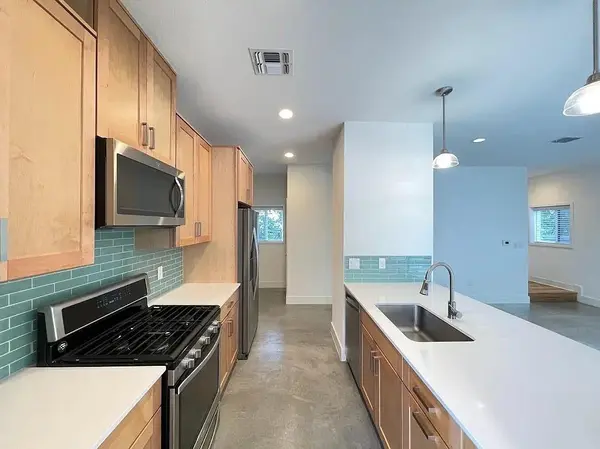 2101 Montopolis DR #20, Austin, TX 78741