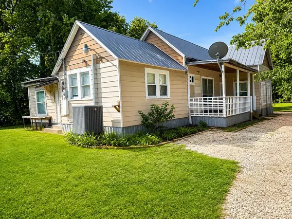 328 W Pietzsch ST, Bartlett, TX 76511