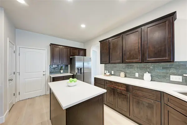1704 Stonehaven LN, Round Rock, TX 78665