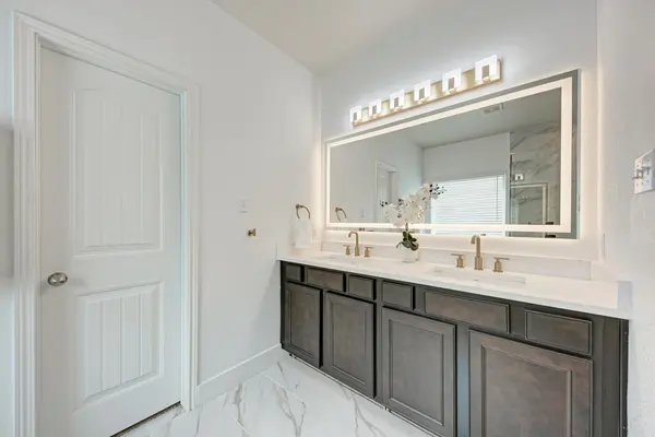 1704 Stonehaven LN, Round Rock, TX 78665