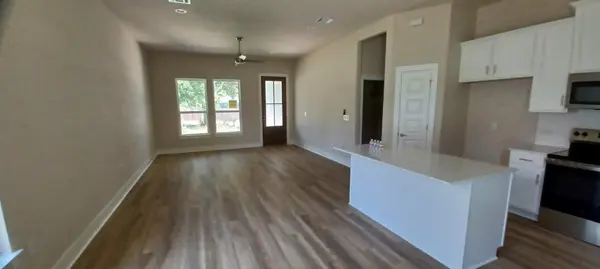 855 Cypress LN, Cottonwood Shores, TX 78657