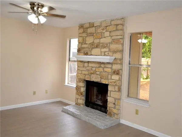 13903 Lothian DR, Pflugerville, TX 78660