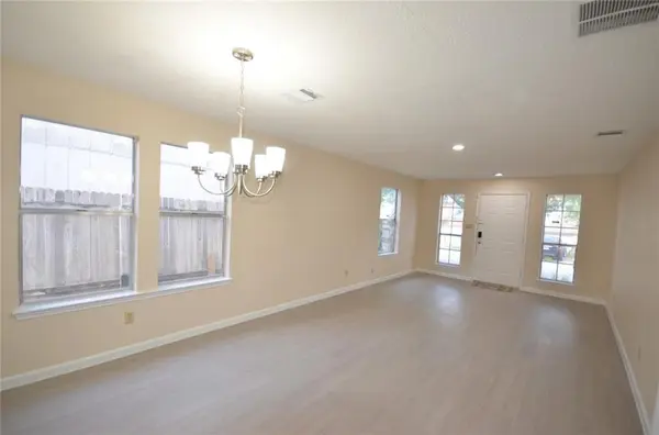 13903 Lothian DR, Pflugerville, TX 78660