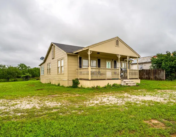 3851 Hermosa DR, Kingsland, TX 78639