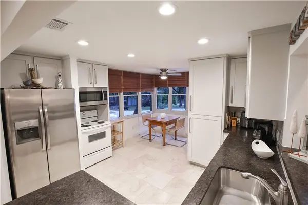 3358 Drapers CV, Lago Vista, TX 78645