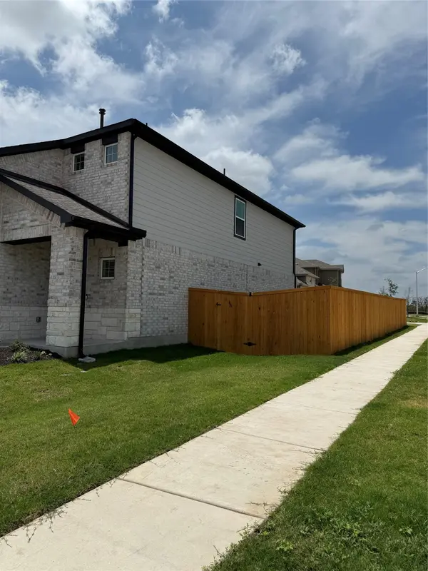 593 Tailwind DR, Kyle, TX 78640