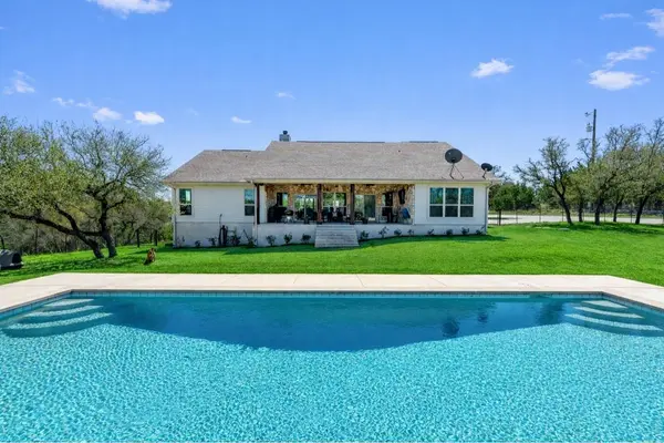 835 Sunny Slope RD, Liberty Hill, TX 78642