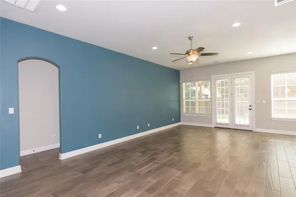 4733 Collins ST, Round Rock, TX 78681