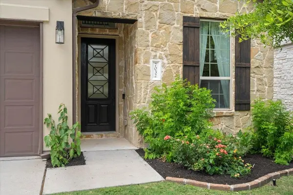 7032 Calpe DR, Austin, TX 78739