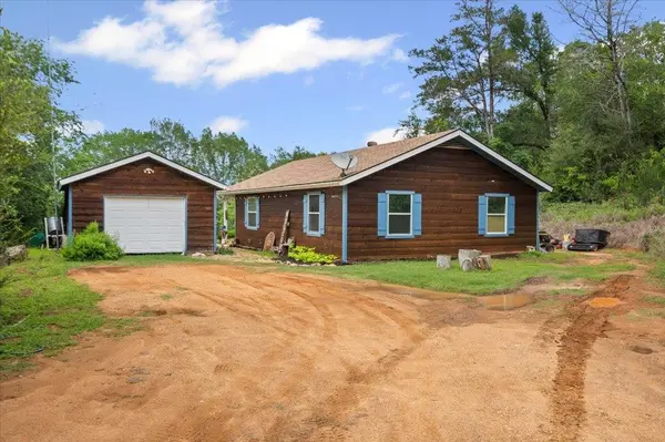 150 Copeland Hill RD, Smithville, TX 78957