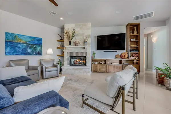 7710 Ladera TRL, Jonestown, TX 78645