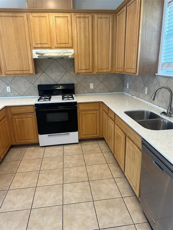5401 Evans Ave #B, Austin, TX 78751