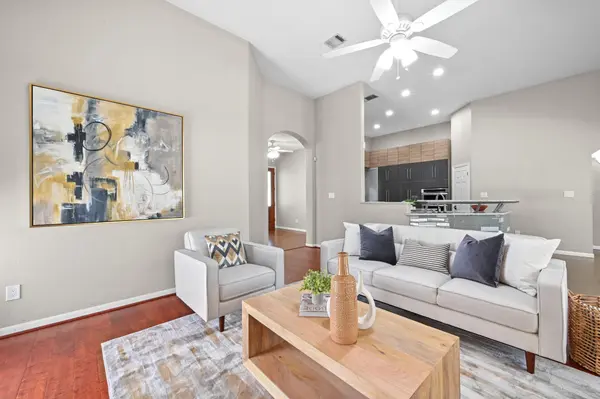 905 Hunters Creek DR, Cedar Park, TX 78613